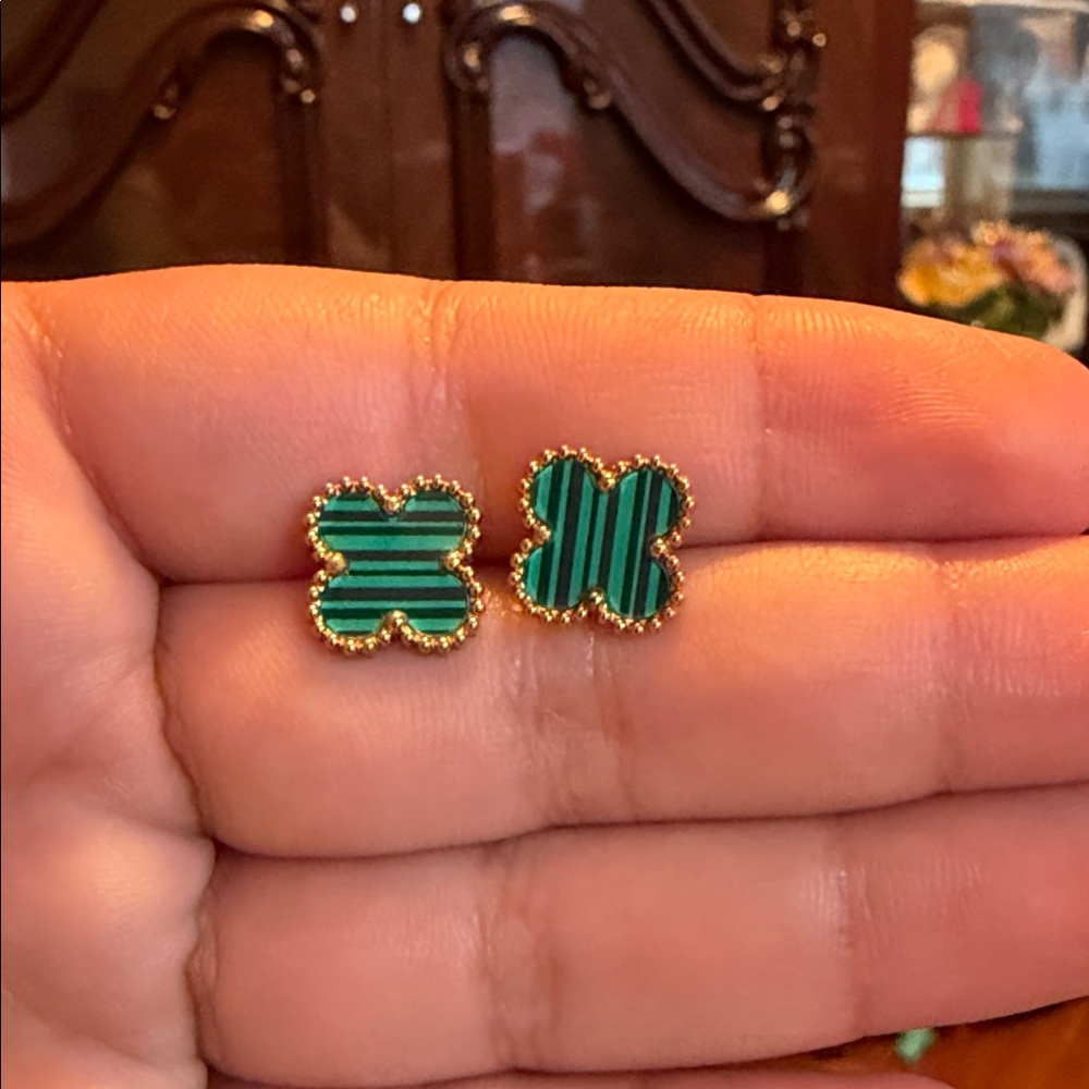 Elegant Green Clover Earrings